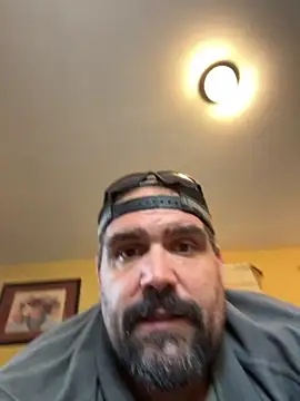 Snapshot of bigdaddy90337 chatting on October 26, 2025, 9:42 pm bigdaddy90337 online show from October 26, 2025, 9:42 pm