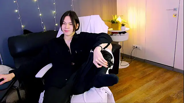 Snapshot of just_gay_ chatting on February 5, 2025, 4:14 pm just gay online show from February 5, 2025, 4:14 pm