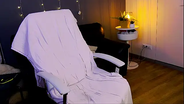 Snapshot of just_gay_ chatting on February 5, 2025, 7:20 pm just gay online show from February 5, 2025, 7:20 pm