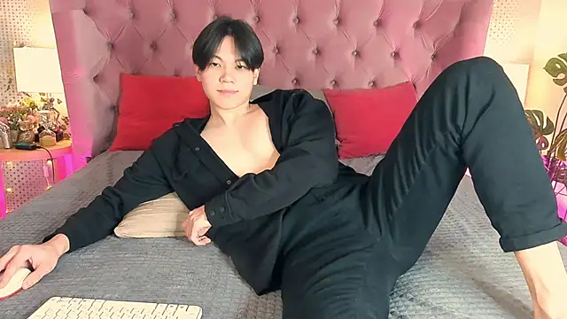 Snapshot of just_gay_ chatting on March 9, 2025, 1:48 pm just gay online show from March 9, 2025, 1:48 pm