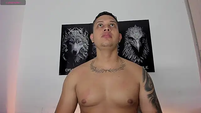 Snapshot of JohanSmith chatting on September 10, 2025, 12:21 am JohanSmith online show from September 10, 2025, 12:21 am