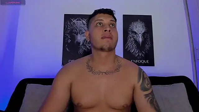 Snapshot of JohanSmith chatting on November 6, 2025, 2:34 am JohanSmith online show from November 6, 2025, 2:34 am