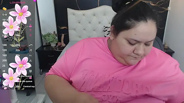 Snapshot of Aaliyah11 chatting on March 20, 2025, 3:02 am Aaliyah11 online show from March 20, 2025, 3:02 am