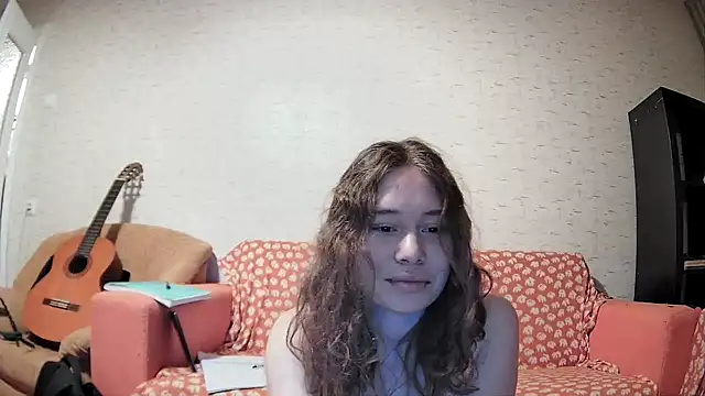 Snapshot of girliemilk chatting on February 10, 2025, 6:35 pm girliemilk online show from February 10, 2025, 6:35 pm