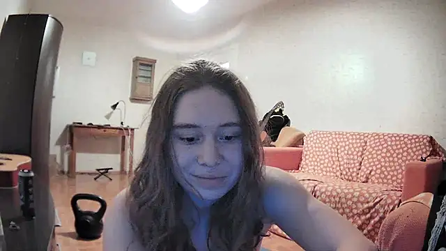 Snapshot of girliemilk chatting on February 21, 2025, 5:20 pm girliemilk online show from February 21, 2025, 5:20 pm