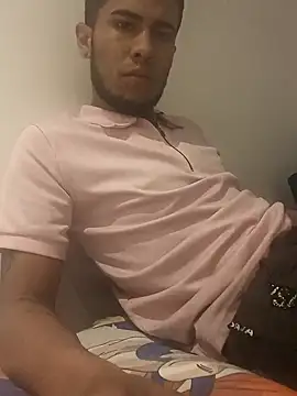 Snapshot of baby-buu chatting on February 3, 2025, 2:58 am baby-buu online show from February 3, 2025, 2:58 am