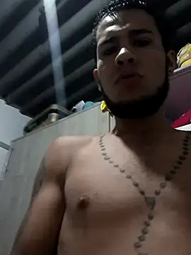 Snapshot of baby-buu chatting on February 10, 2025, 1:46 am baby-buu online show from February 10, 2025, 1:46 am