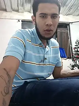 Snapshot of baby-buu chatting on February 16, 2025, 8:10 am baby-buu online show from February 16, 2025, 8:10 am