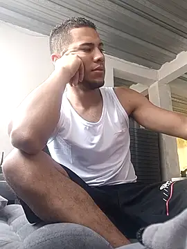 Snapshot of baby-buu chatting on February 26, 2025, 4:56 pm baby-buu online show from February 26, 2025, 4:56 pm