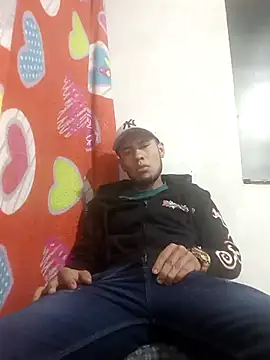 Snapshot of baby-buu chatting on March 5, 2025, 10:43 pm baby-buu online show from March 5, 2025, 10:43 pm