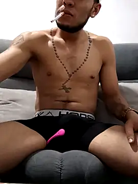 Snapshot of baby-buu chatting on March 8, 2025, 6:21 am baby-buu online show from March 8, 2025, 6:21 am