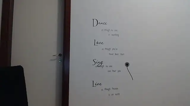 Snapshot of Eva_Eldis chatting on September 13, 2025, 1:33 pm Eva Eldis online show from September 13, 2025, 1:33 pm