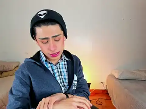 Snapshot of steve__gray chatting on February 21, 2025, 3:21 pm steve gray online show from February 21, 2025, 3:21 pm