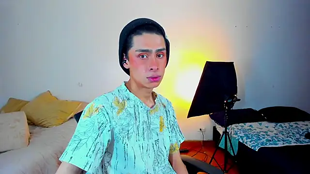 Snapshot of steve__gray chatting on March 12, 2025, 6:55 pm steve gray online show from March 12, 2025, 6:55 pm