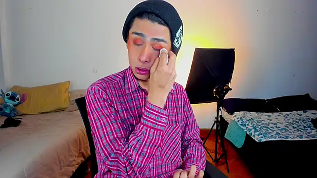 Snapshot of steve__gray chatting on March 13, 2025, 6:45 pm steve gray online show from March 13, 2025, 6:45 pm