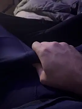 Snapshot of Funtims999 chatting on February 4, 2025, 2:39 am Funtims999 online show from February 4, 2025, 2:39 am