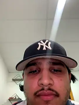 Snapshot of daniel6916 chatting on September 27, 2025, 8:36 pm daniel6916 online show from September 27, 2025, 8:36 pm