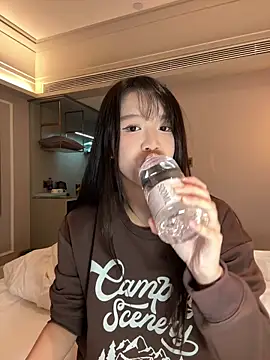 Snapshot of baxi1100 chatting on February 12, 2025, 2:10 pm baxi1100 online show from February 12, 2025, 2:10 pm