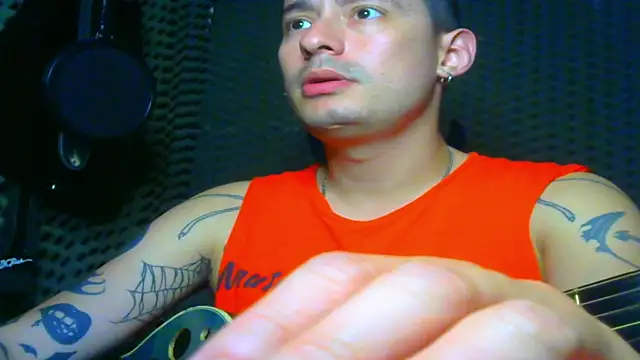 Snapshot of vampireathome chatting on March 18, 2025, 3:31 am vampireathome online show from March 18, 2025, 3:31 am