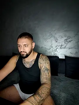 Snapshot of Bakws chatting on September 17, 2025, 4:19 pm Bakws online show from September 17, 2025, 4:19 pm