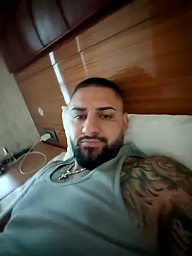 Snapshot of Bakws chatting on October 9, 2025, 1:53 pm Bakws online show from October 9, 2025, 1:53 pm