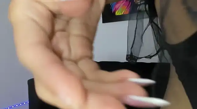 Snapshot of danna_alvarez chatting on February 7, 2025, 10:41 pm danna alvarez online show from February 7, 2025, 10:41 pm