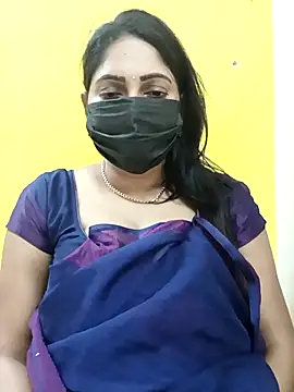 Snapshot of Thamarai28 chatting on February 24, 2025, 1:10 pm Thamarai28 online show from February 24, 2025, 1:10 pm