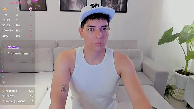 Snapshot of _JacobMiller__ chatting on February 12, 2025, 11:30 pm JacobMiller online show from February 12, 2025, 11:30 pm