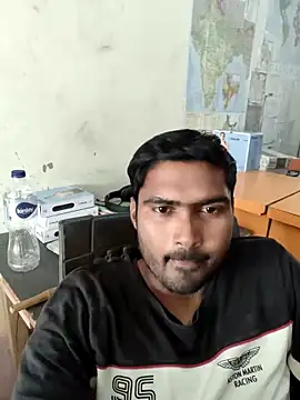 Snapshot of ccuteboyyyy chatting on March 6, 2025, 11:36 am ccuteboyyyy online show from March 6, 2025, 11:36 am