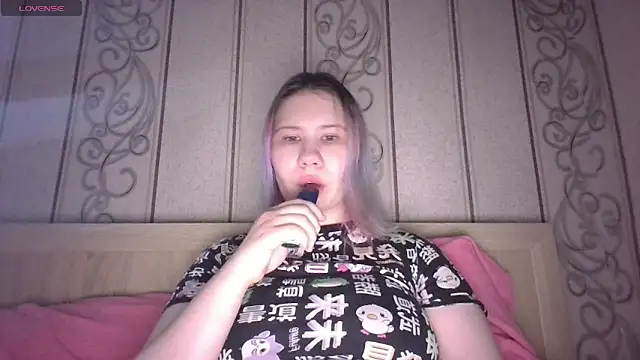 Snapshot of Little_kitsune1707 chatting on September 29, 2025, 1:16 pm Little kitsune1707 online show from September 29, 2025, 1:16 pm