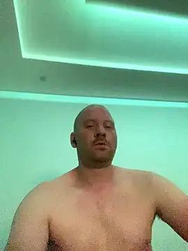 Snapshot of Krzysiekg123 chatting on September 30, 2025, 10:04 pm Krzysiekg123 online show from September 30, 2025, 10:04 pm