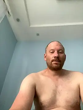 Snapshot of Krzysiekg123 chatting on October 12, 2025, 8:02 am Krzysiekg123 online show from October 12, 2025, 8:02 am