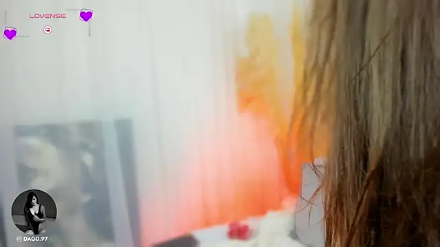 NicoleVegaa  online show from March 9, 2025, 4:27 am