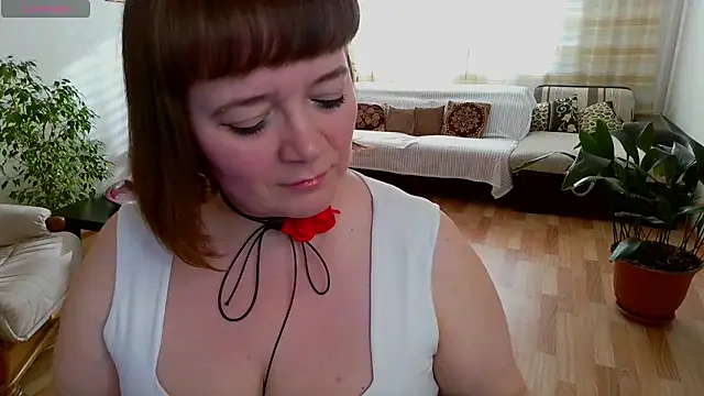 Snapshot of LizaMilfa chatting on February 20, 2025, 7:12 am LizaMilfa online show from February 20, 2025, 7:12 am