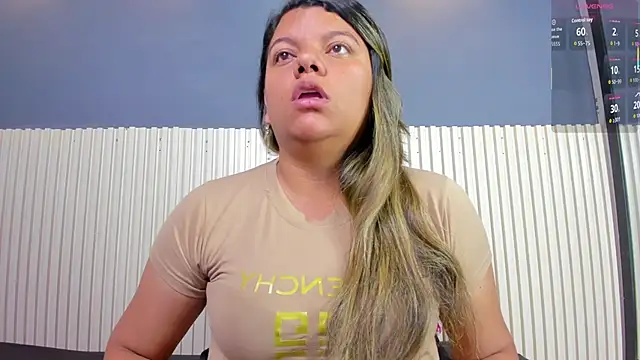 Snapshot of Aida-nicolle chatting on October 10, 2025, 11:09 am Aida-nicolle online show from October 10, 2025, 11:09 am