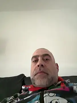 Snapshot of Bleueyez007 chatting on February 12, 2025, 10:14 am Bleueyez007 online show from February 12, 2025, 10:14 am