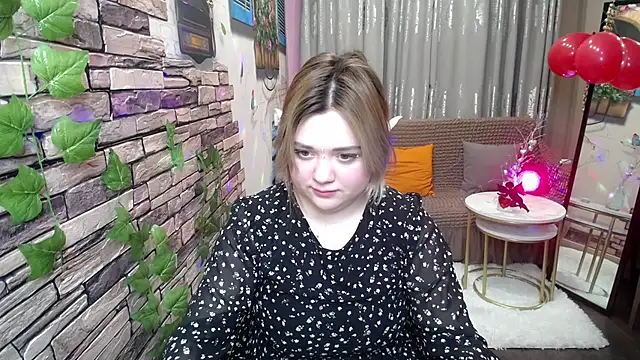 Snapshot of Finna_39 chatting on February 18, 2025, 3:21 am Finna 39 online show from February 18, 2025, 3:21 am