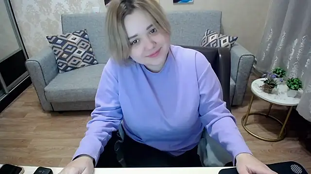 Snapshot of Finna_39 chatting on September 28, 2025, 8:25 pm Finna 39 online show from September 28, 2025, 8:25 pm