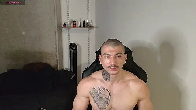 Snapshot of kevin_jef chatting on March 22, 2025, 2:37 am kevin jef online show from March 22, 2025, 2:37 am