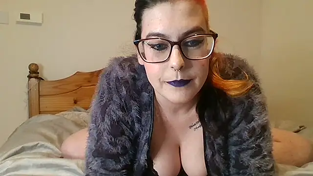 Snapshot of Tattooedlady_0626 chatting on February 15, 2025, 8:22 pm Tattooedlady 0626 online show from February 15, 2025, 8:22 pm
