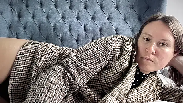 Snapshot of eatmypie69 chatting on September 15, 2025, 9:20 am eatmypie69 online show from September 15, 2025, 9:20 am