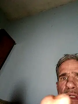 Snapshot of Billgreen69 chatting on November 8, 2025, 8:14 am Billgreen69 online show from November 8, 2025, 8:14 am