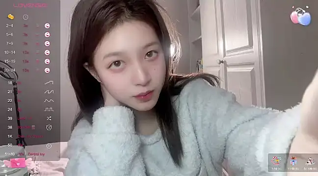 Snapshot of YaYa-521 chatting on February 19, 2025, 12:46 am YaYa-521 online show from February 19, 2025, 12:46 am