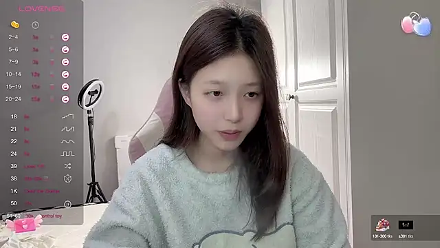 Snapshot of YaYa-521 chatting on March 18, 2025, 3:31 pm YaYa-521 online show from March 18, 2025, 3:31 pm