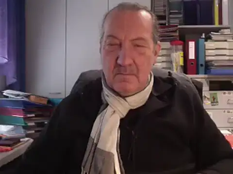 Snapshot of HMStraps01 chatting on January 10, 2025, 11:54 am HMStraps01 online show from January 10, 2025, 11:54 am