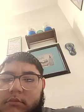 Snapshot of Bigdaddy-Marc chatting on September 17, 2025, 10:06 am Bigdaddy-Marc online show from September 17, 2025, 10:06 am