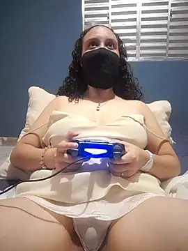 Snapshot of Lilly_Lustt chatting on February 26, 2025, 4:36 am Lilly Lustt online show from February 26, 2025, 4:36 am