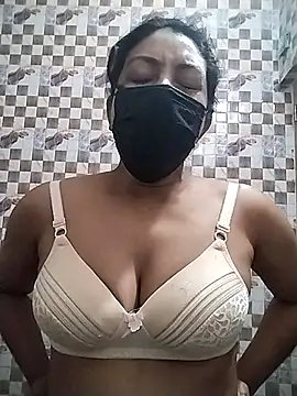 Snapshot of cuteangel9999 chatting on February 27, 2025, 7:44 am cuteangel9999 online show from February 27, 2025, 7:44 am