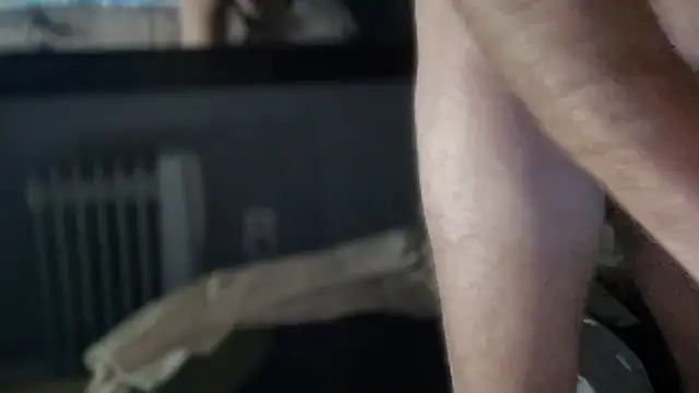 Snapshot of DominantDong chatting on October 24, 2025, 12:23 pm DominantDong online show from October 24, 2025, 12:23 pm