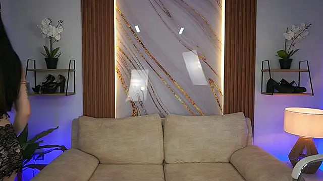 SaharaKramer online show from September 11, 2025, 5:57 pm